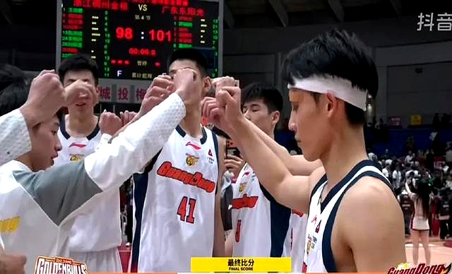 篮球赛进场队伍介绍